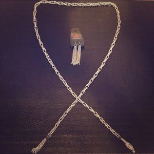 Silver necklace and earring set! BRAND NEW!